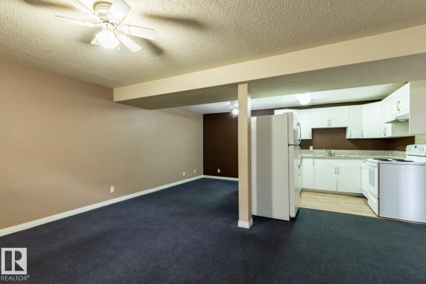 Primary Bedroom - 1035 Lakewood Rd N Nw, Edmonton, AB T6K3B1 Photo 4