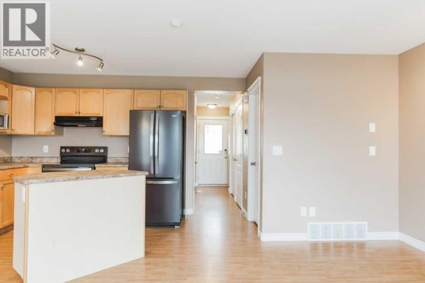 2pc Bathroom - 10350 70 Avenue, Grande Prairie, AB T8W0A8 Photo 5