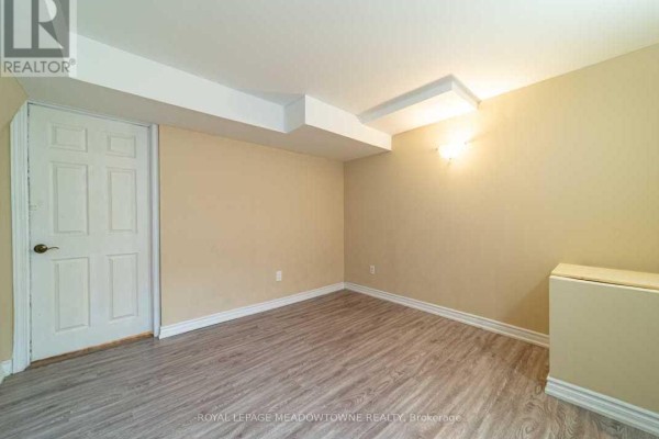 1036 Yates Drive, Milton, ON, photo 2