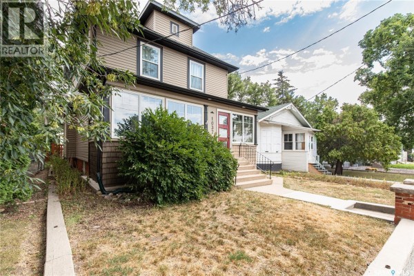 1037 Chestnut Avenue, Moose Jaw, SK, photo 3