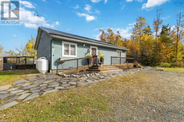 Primary Bedroom - 1037 High Landing Road, Parkdale, NS B0R1A0 Photo 5