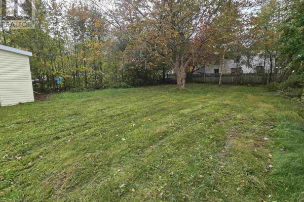 Bedroom - 1038 George Street, Sydney, NS B1P1M8 Photo 3