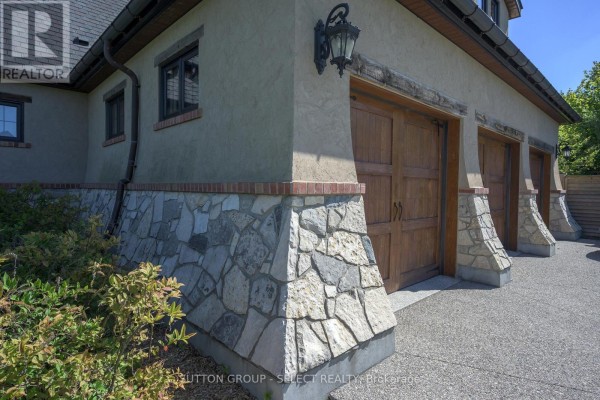 Family room - 1039 Cherrygrove Drive, London South, ON N6K5B2 Photo 3