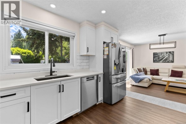 Eating area - 1039 Haslam Ave, Langford, BC V9B2N3 Photo 2