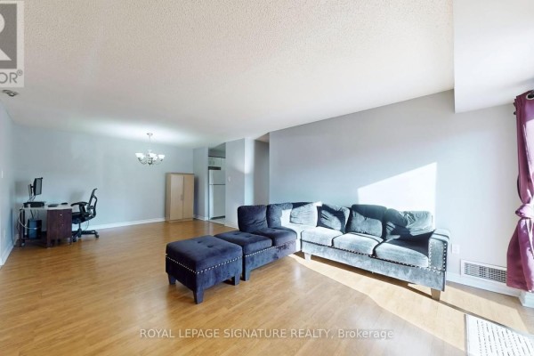 Bedroom 2 - 103b - 211 Forum Drive, Mississauga, ON L4Z4C1 Photo 5