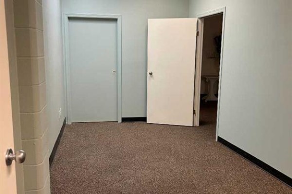 104, 1601 Dunmore Road Se, Medicine Hat, AB T1A1Z8 Photo 4