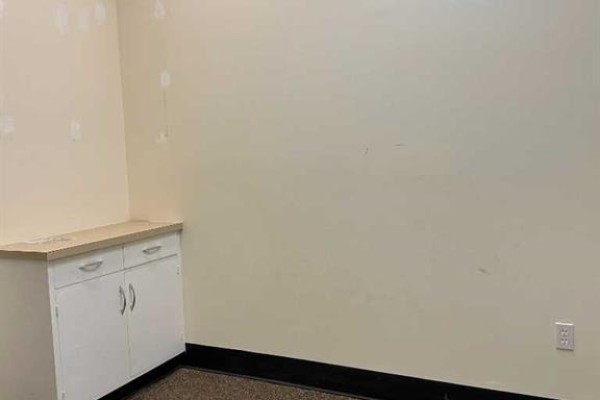 104, 1601 Dunmore Road Se, Medicine Hat, AB T1A1Z8 Photo 5
