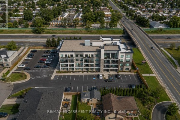 104 - 120 Springvalley Crescent, Hamilton, ON, photo 2