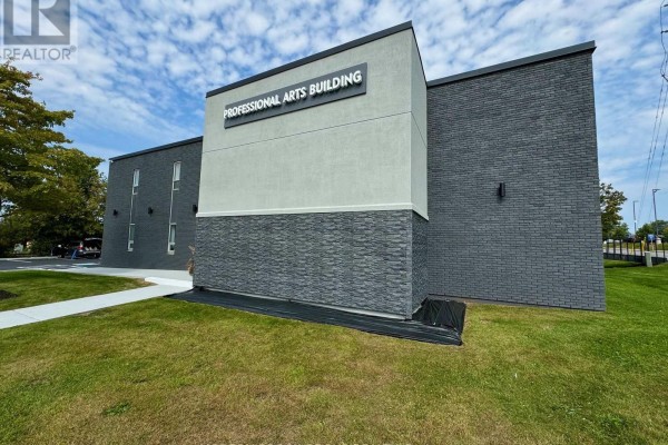 104 - 135 Ormond Street, Brockville, ON K6V5Y2 Photo 2