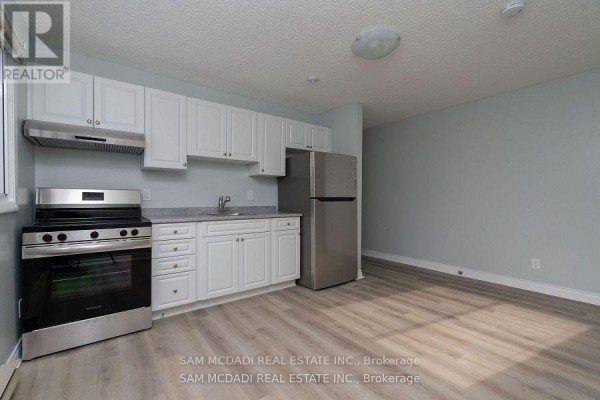 104 - 15 Faulkner Street, Orangeville, ON L9W2G4 Photo 5