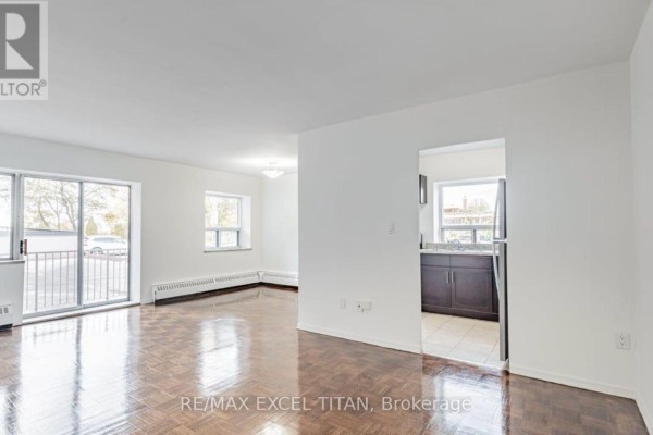 104 - 1524 Lawrence Avenue W, Toronto, ON M6L1B7 Photo 3
