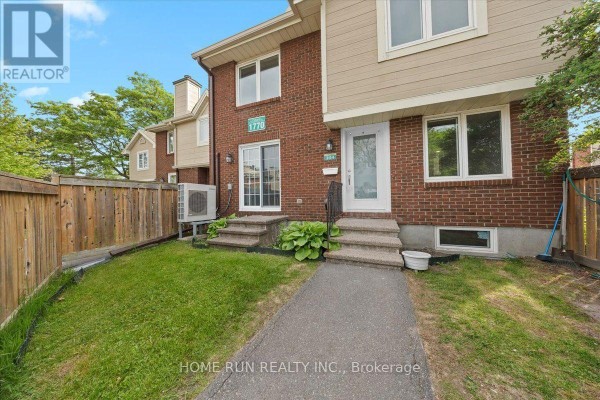 Kitchen - 104 - 1770 Cabaret Lane, Ottawa, ON K4A2G1 Photo 3