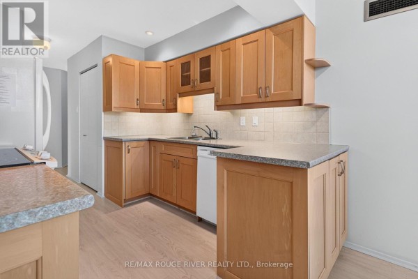 Eating area - 104 - 1890 Valley Farm Road, Pickering, ON L1V6B4 Photo 5