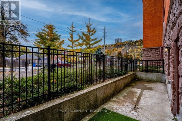 104 - 200 Stinson Street, Hamilton, ON, photo 2