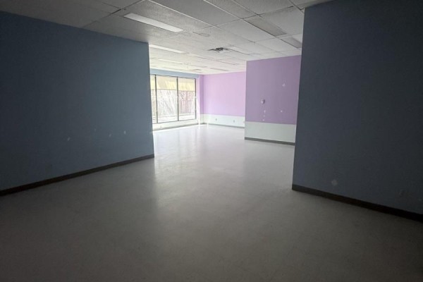104 - 222 Dixon Road, Toronto, ON M9P3S5 Photo 2