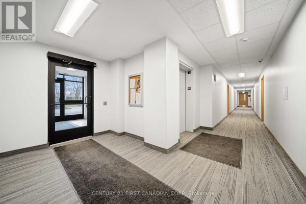 104 - 263 Butler Street, Lucan Biddulph, ON, photo 3