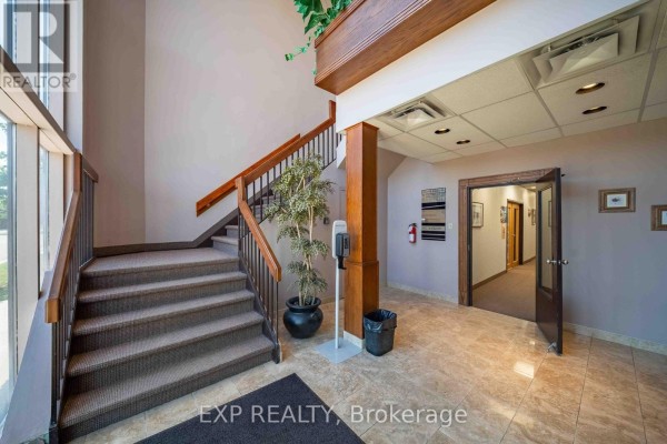 104 - 28 Concourse Gate, Ottawa, ON, photo 2