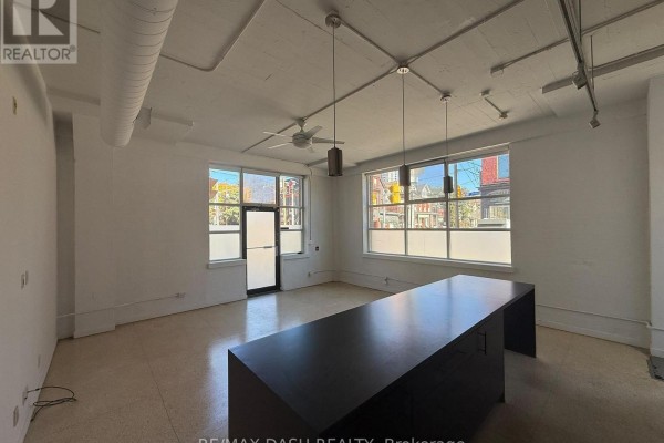 104 - 365 Dundas Street E, Toronto, ON M5A4R9 Photo 4