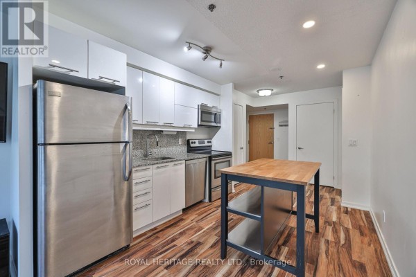 104 - 38 Joe Shuster Way, Toronto, ON, photo 2