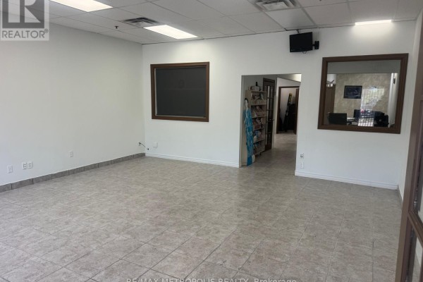 104 - 5390 Terry Fox Way, Mississauga, ON L5V0A5 Photo 5