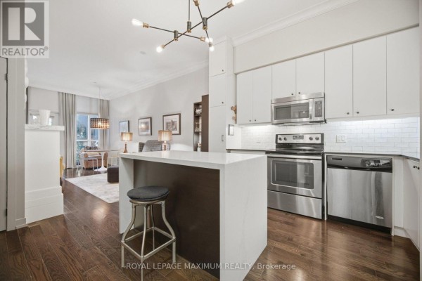 Primary Bedroom - 104 - 8 Fieldway Road, Toronto, ON M8Z0C3 Photo 3