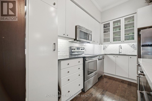 Dining room - 104 - 8 Fieldway Road, Toronto, ON M8Z0C3 Photo 4