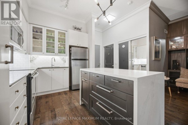 Den - 104 - 8 Fieldway Road, Toronto, ON M8Z0C3 Photo 5
