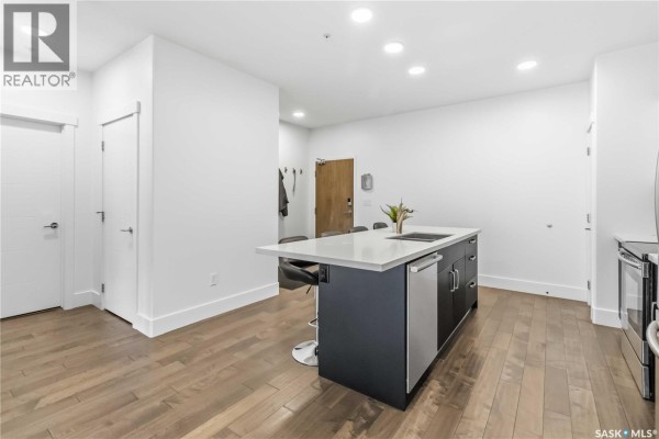 3pc Ensuite bath - 104 1010 Main Street, Saskatoon, SK S7H0K7 Photo 4