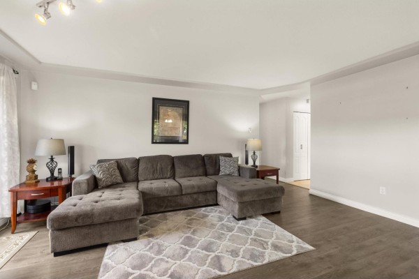 104 20433 53 Avenue, Langley, BC V3A7A6 Photo 5