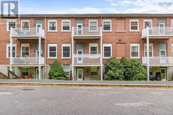 Den - 104 215 King Street, Bridgewater, NS B4V1A6 Photo 3
