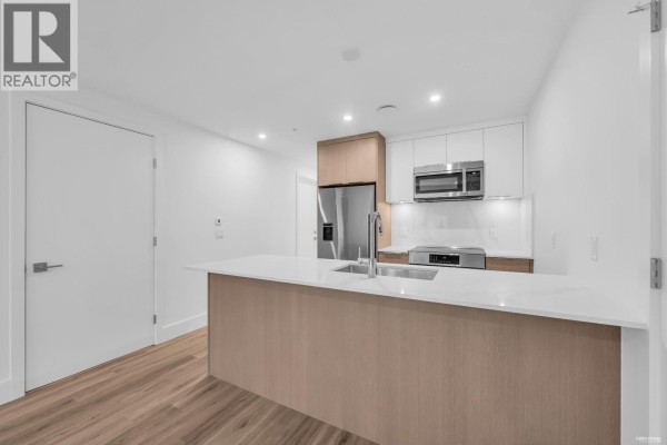 104 2250 E 1st Avenue, Vancouver, BC V5N0K2 Photo 2