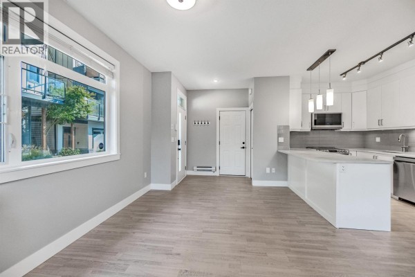 104 3525 Chandler Street, Coquitlam, BC V3E0L9 Photo 5