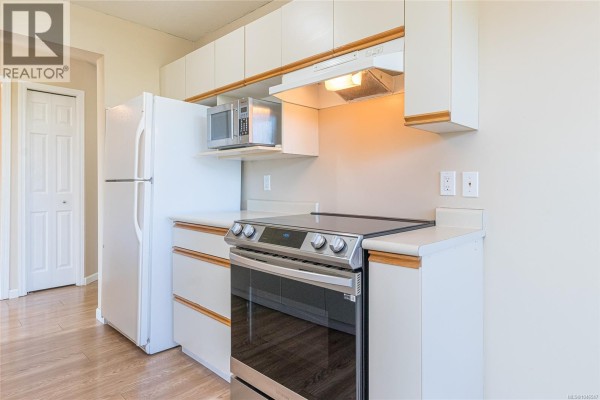Laundry room - 104 435 Morison Ave, Parksville, BC V9P2M7 Photo 2