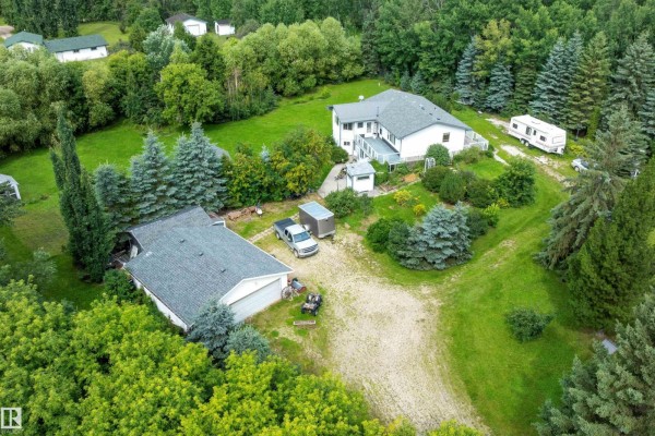 Kitchen - #104 52502 Rge Road 25, Rural Parkland County, AB T7Y2M2 Photo 2