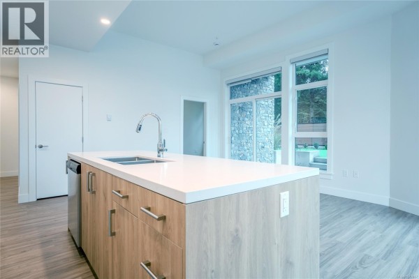 Ensuite - 104 6320 Sentinal Dr, Nanaimo, BC V9V1W4 Photo 4