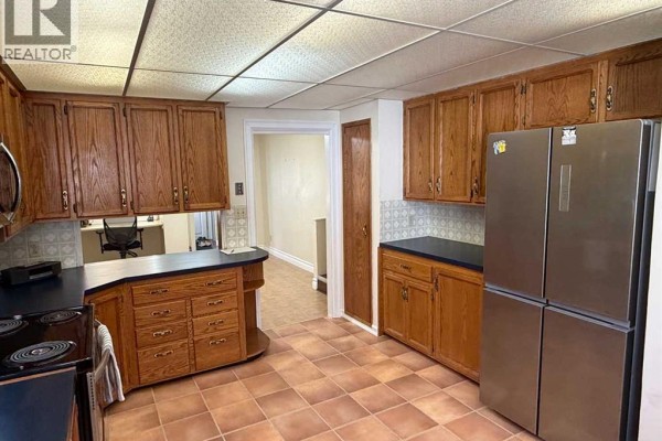 Kitchen - 104 7 Avenue N, Vulcan, AB T0L2B0 Photo 4