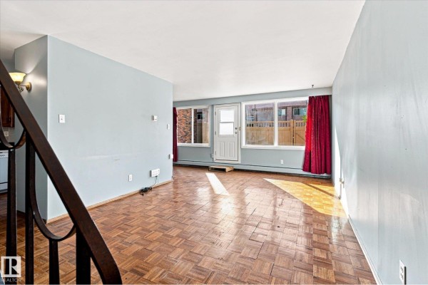 Primary Bedroom - #104 7805 159 St Nw, Edmonton, AB T5R2E1 Photo 4