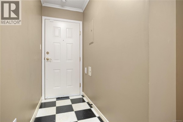 Bedroom - 104 930 North Park St, Victoria, BC V8T1C6 Photo 4