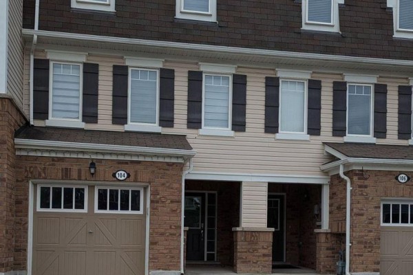 104 Bannister Crescent, Brampton