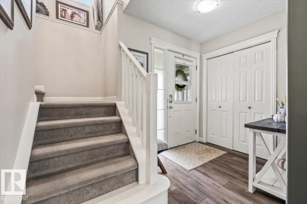 Dining room - 104 Becker Cr, Fort Saskatchewan, AB T8L0C2 Photo 2