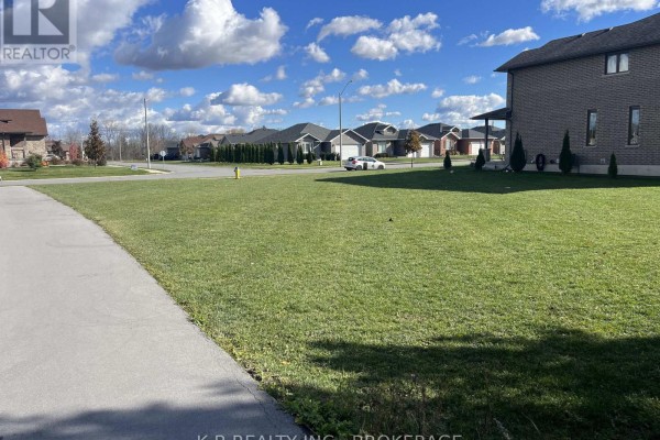 104 Cherrywood Parkway, Greater Napanee, ON, photo 3