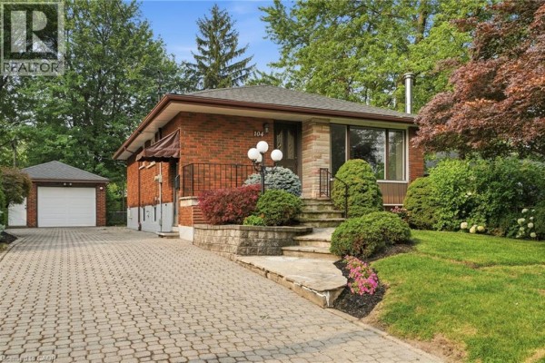 104 Dallas Avenue, Hamilton, ON, photo 2