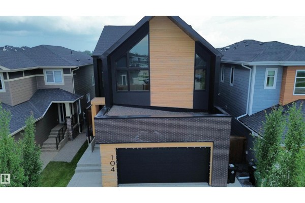 Family room - 104 Edgewater Ci, Leduc, AB T9E1K5 Photo 4