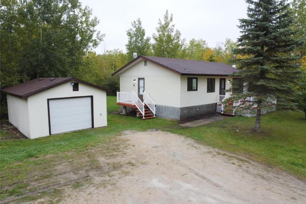 Primary Bedroom - 104 Evelyn Drive, Beausejour, MB R0E0C0 Photo 3
