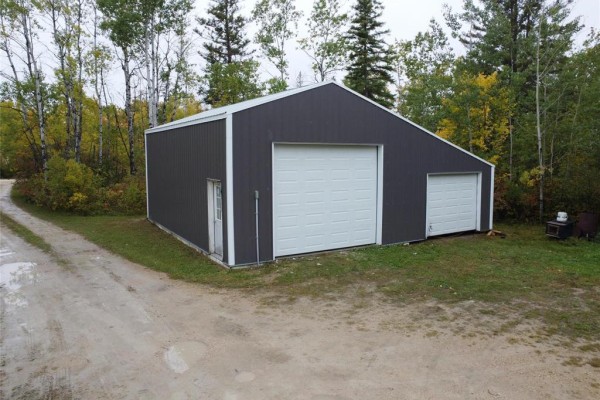 Laundry room - 104 Evelyn Drive, Beausejour, MB R0E0C0 Photo 5