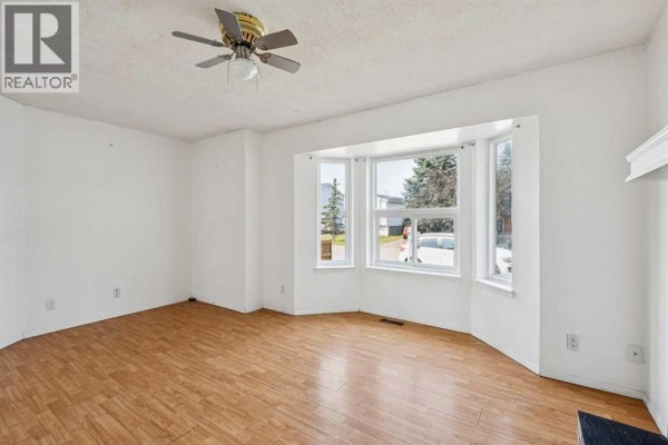 Laundry room - 104 Falmere Way Ne, Calgary, AB T3J2Y5 Photo 5
