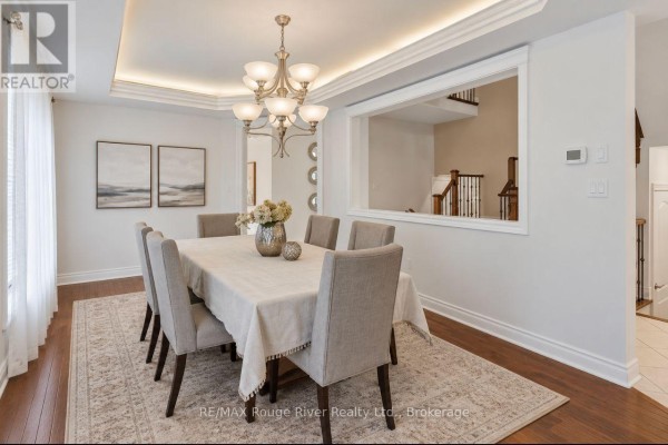 Family room - 104 Fencerow Drive, Whitby, ON L1R3N2 Photo 5