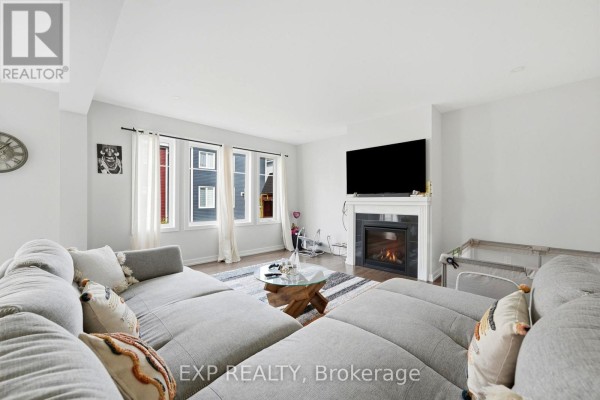 104 Hackamore Crescent, Ottawa, ON K0A2Z0 Photo 5