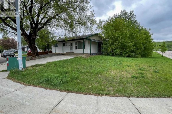 4pc Bathroom - 104 Hill Drive, Fort Mcmurray, AB T9H2B5 Photo 2