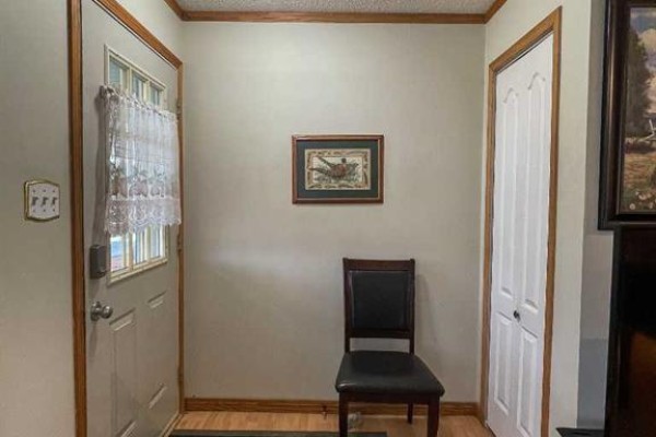 Bedroom - 104 Hill Drive, Fort Mcmurray, AB T9H2B5 Photo 3